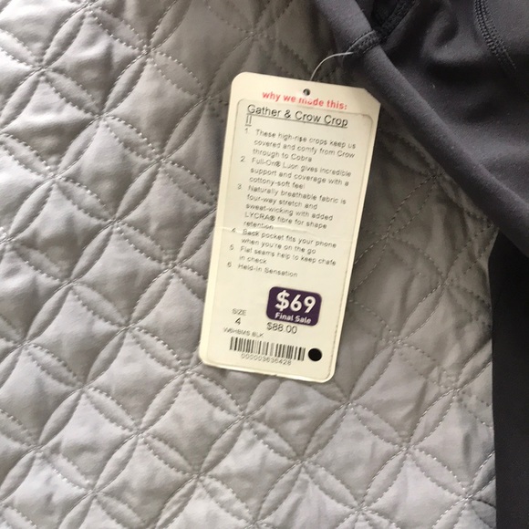 Lululemon Gather & Crow crop - Picture 3 of 3